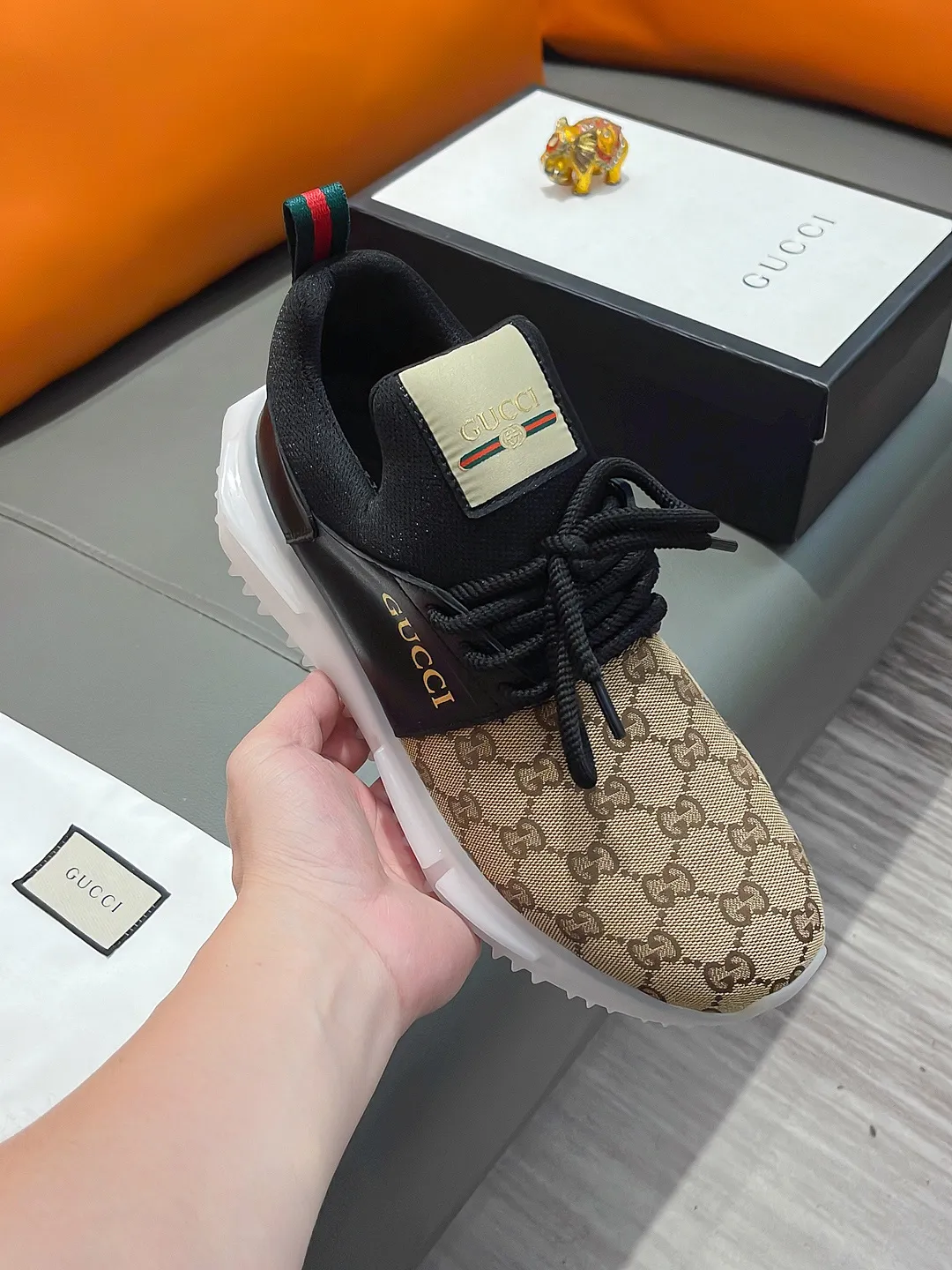 Men's shoes GUCCI "Gucci" P440 Regular size: 38-44 (casual shoes) Product materials: Selected cowhide upper, soft sheepskin feet; original factory special outsole.